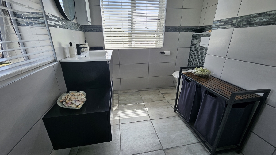 3 Bedroom Property for Sale in Strand North Western Cape